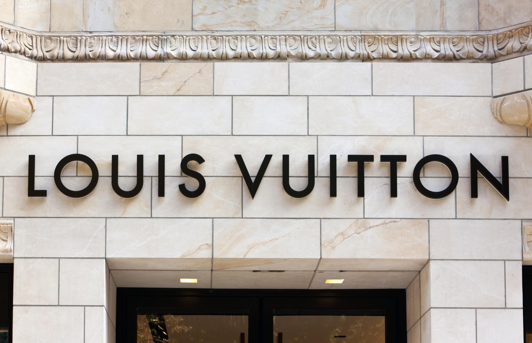 LVMH buys into DFS